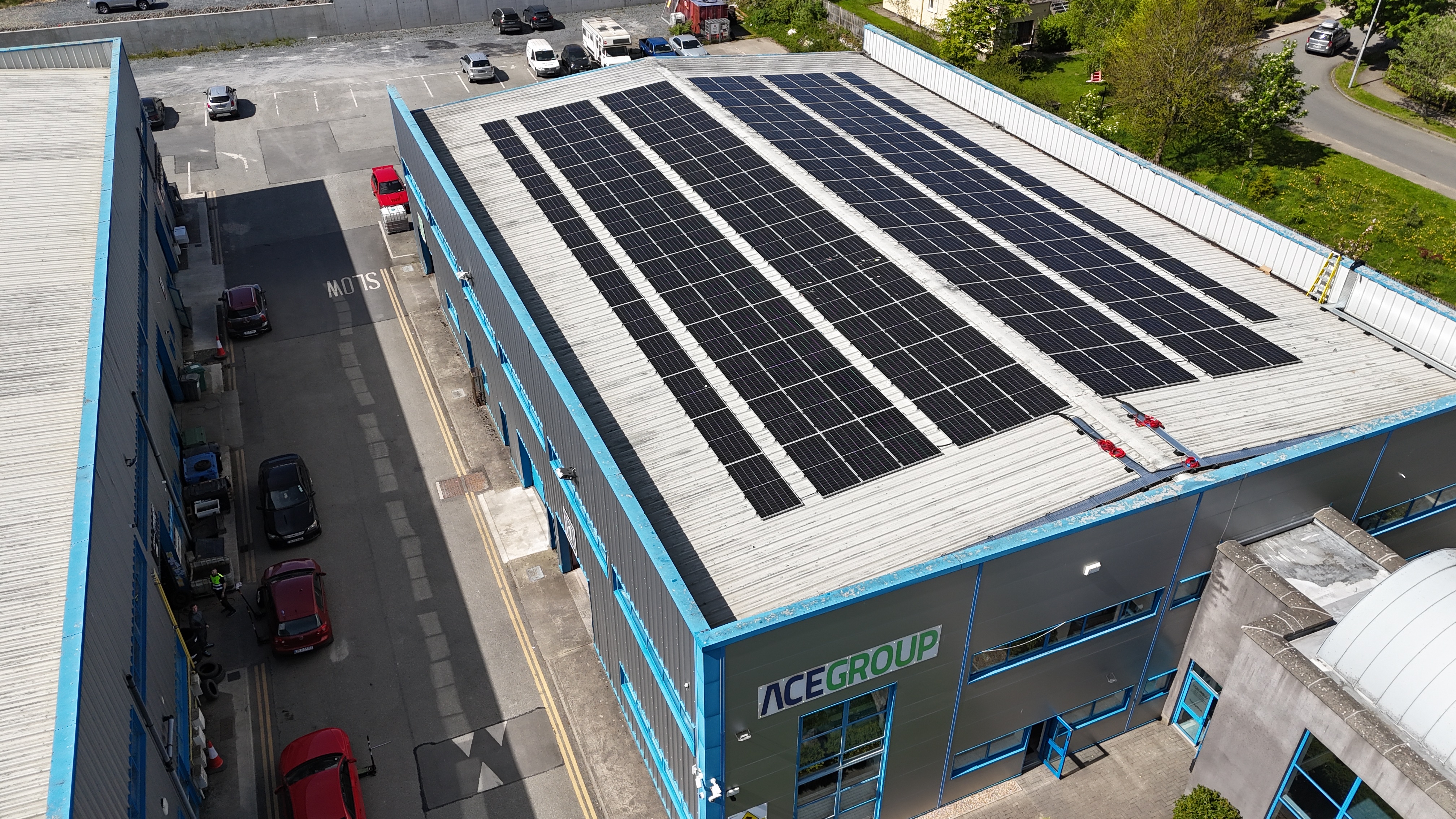 Commercial building solar install